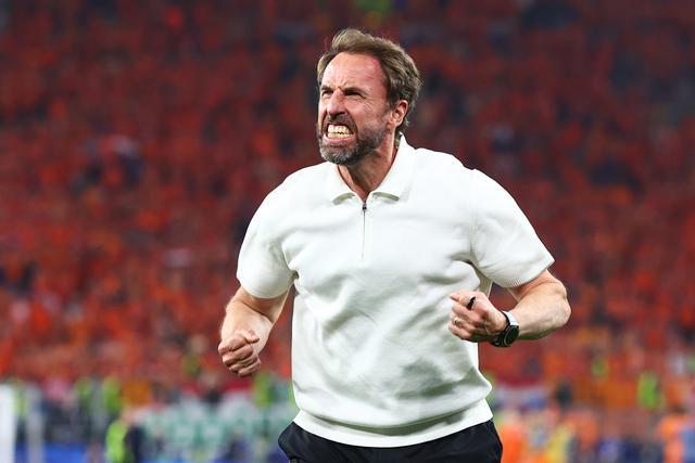 开云app下载-真假？媒体人：索斯盖特与国足帅位联系在一起，邀李同国进教练组