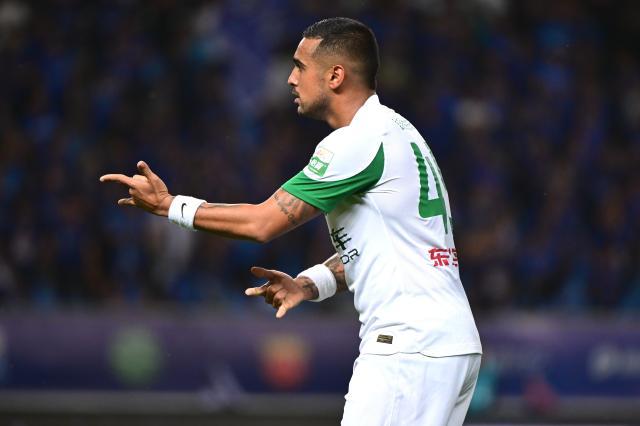 kaiyun-【中超】莱昂纳多破门奥斯卡失单刀 沧州0比1浙江