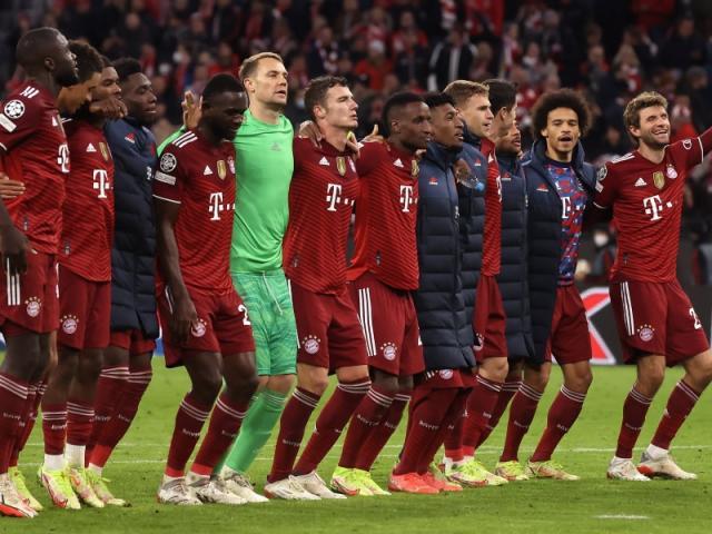 kaiyun-新阵型，5个精彩进球，莱万百场戴帽，拜仁又嗨翻了！