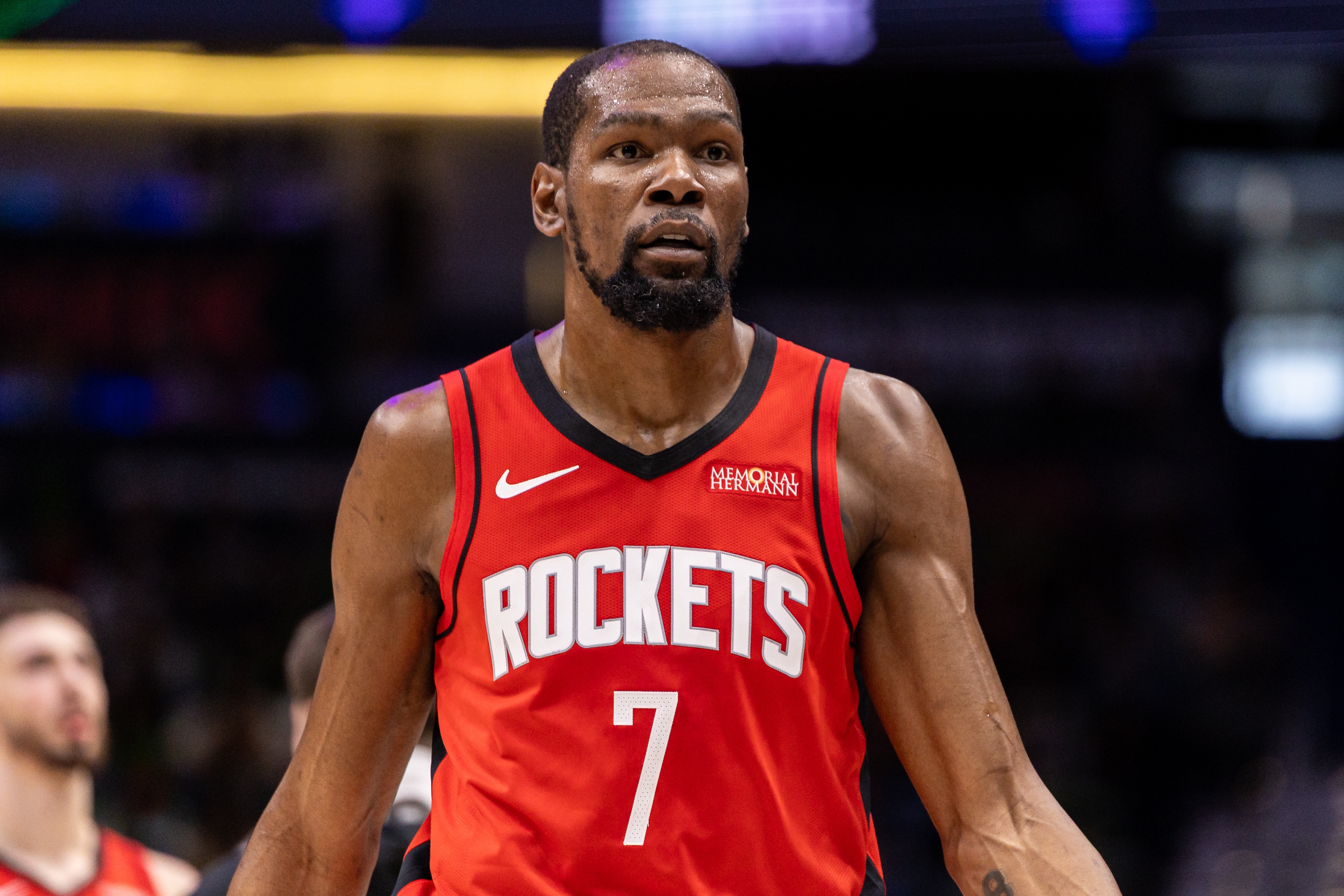 开云-7年了！杜兰特本赛季已出战76场 创个人离开勇士后新高